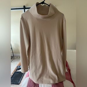Dudley Stevens oatmeal colored top. XL